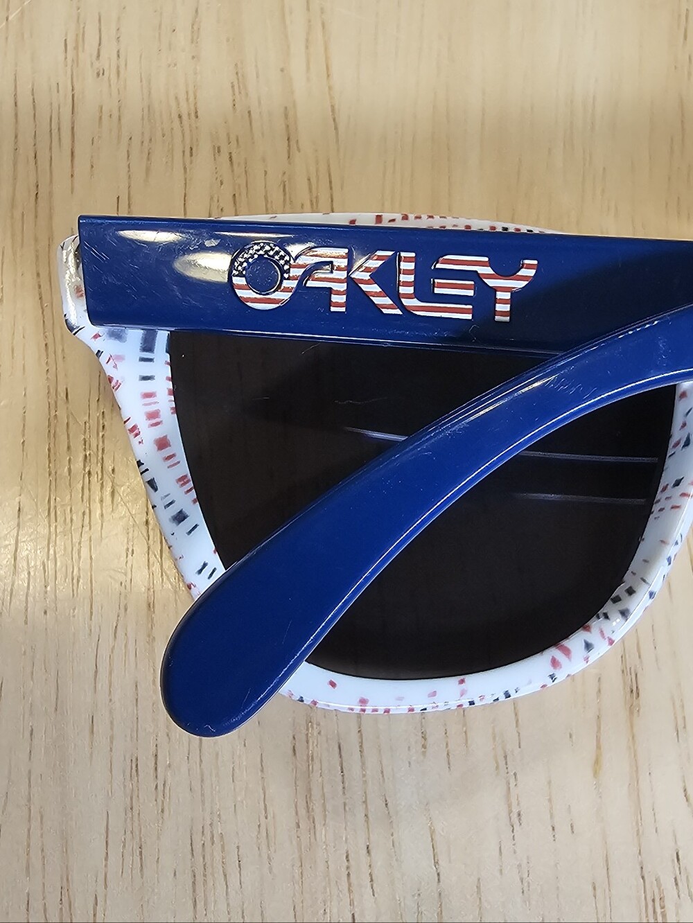 Oakley Frogskins Team USA Big Kids Sunglasses - Picture 7 of 15